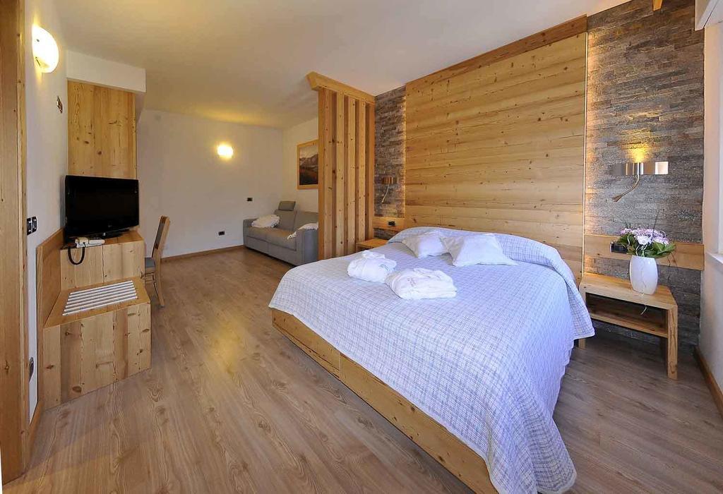 קלדונאצו Albergo Alla Torre מראה חיצוני תמונה